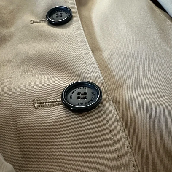 Burberry The Sandringham Double-Breasted Trench Coat US 4 - Picture 12 of 13